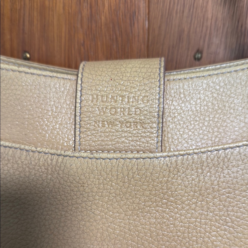 Hunting World Tan Leather Shoulder Bag - Picture 6 of 12